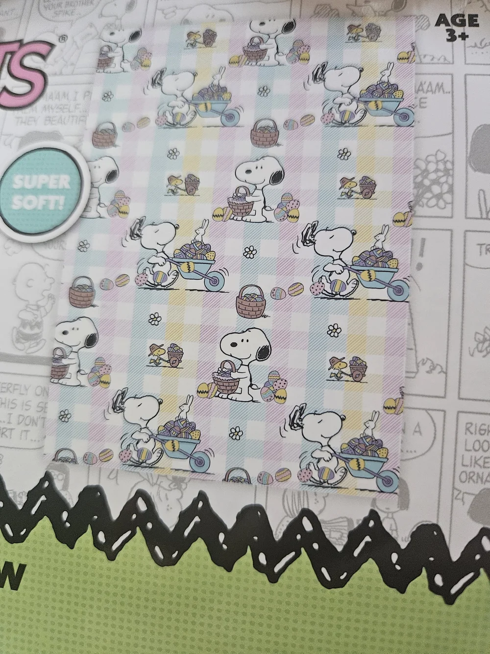 Peanuts Soft Plush Throw Blanket - Pink White Snoopy Design
